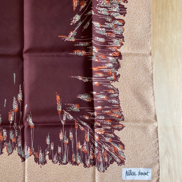 Vintage Patricia Dumont | Brown and Tan Patterned Scarf Made in Italy - Picture 2 of 5